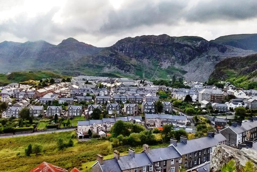 Mountain Walks Straight From The Doorstep Blaenau Ffestiniog Exterior foto