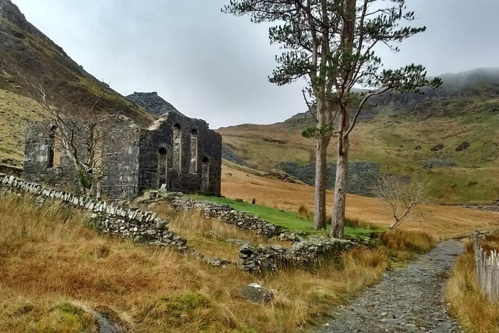 Mountain Walks Straight From The Doorstep Blaenau Ffestiniog Exterior foto